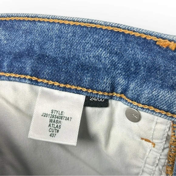 Veronica Beard Ryleigh Patched Slim Straight High  Rise Jeans - Picture 12 of 13